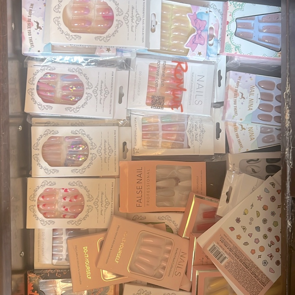 Press on nails for C S Lewis